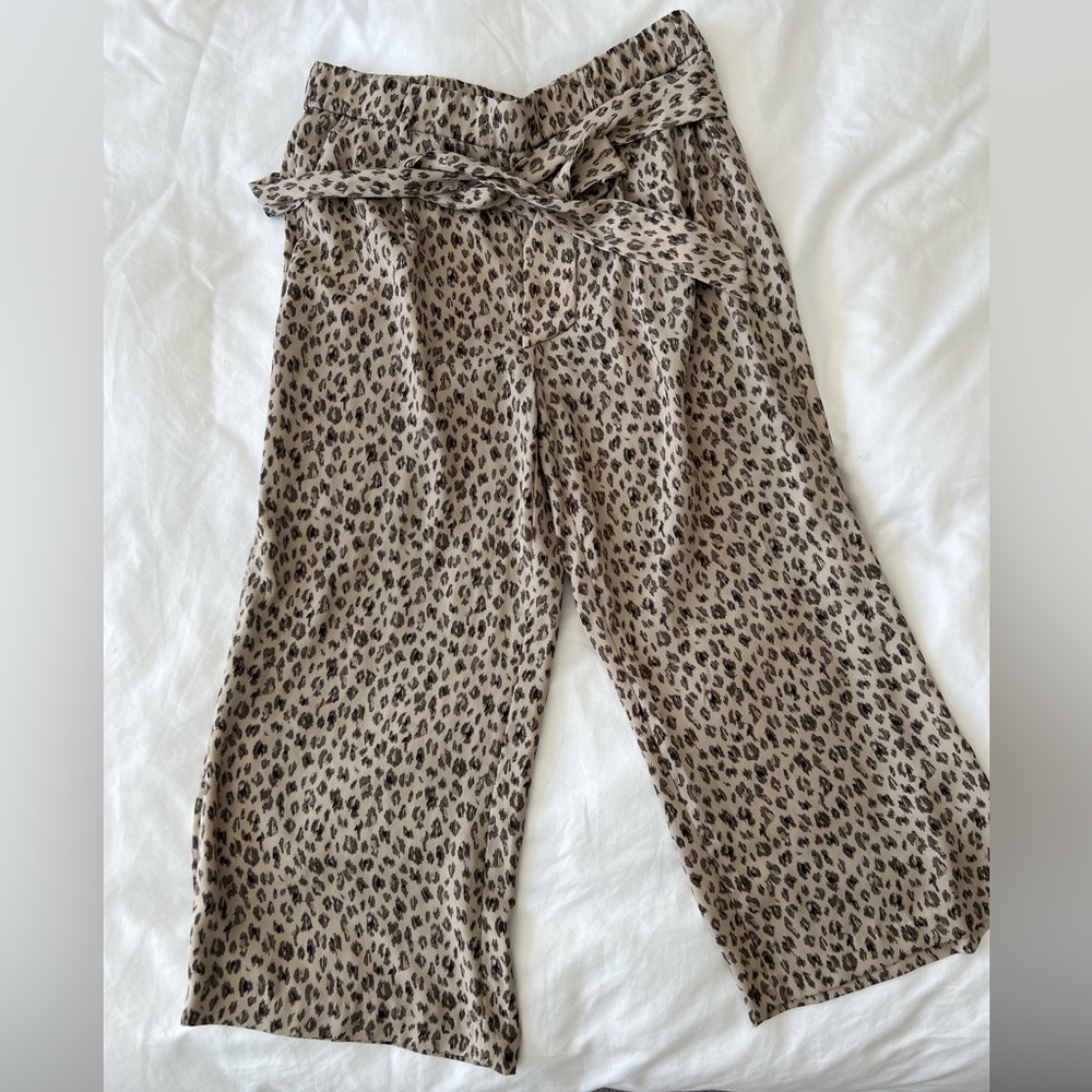 Halogen Animal Print Wide Leg Belted Crop Pants M